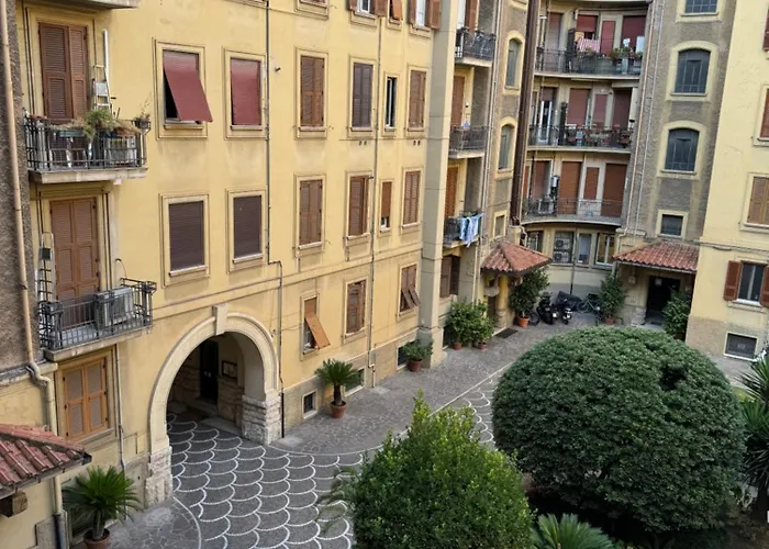 Domus Urbani Apartamento *