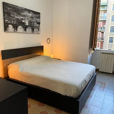 Domus Urbani Apartment *